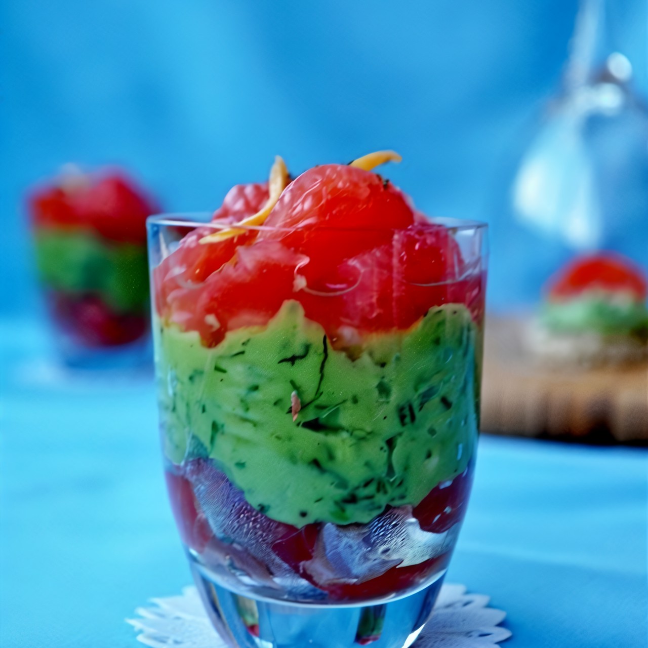 Форель с авокадо и грейпфрутом