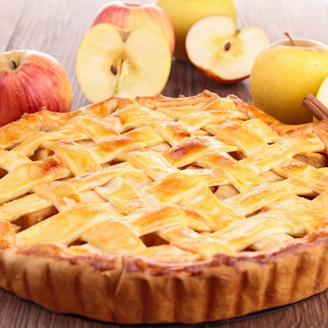 Французский яблочный тарт с корицей