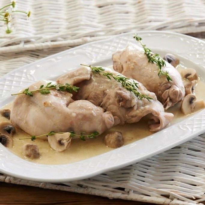 Фрикасе из кролика с белым вином