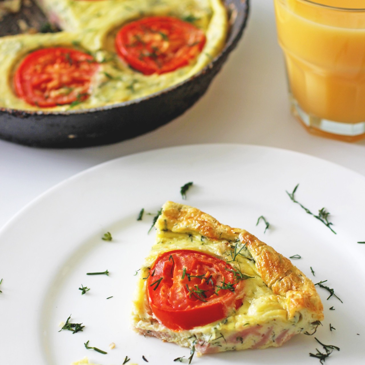 Фриттата с маскарпоне, ветчиной и сыром