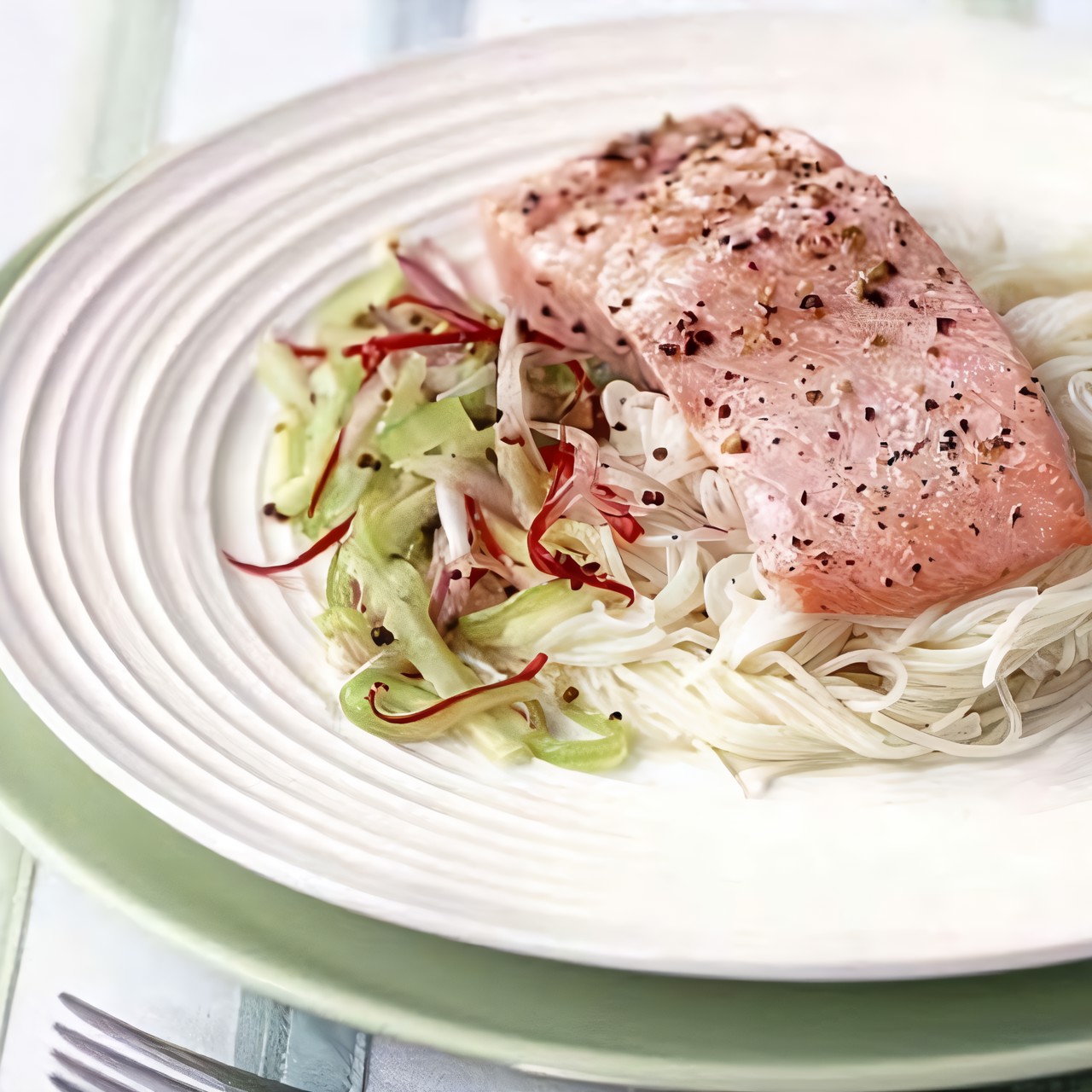 Фунчоза с тунцом