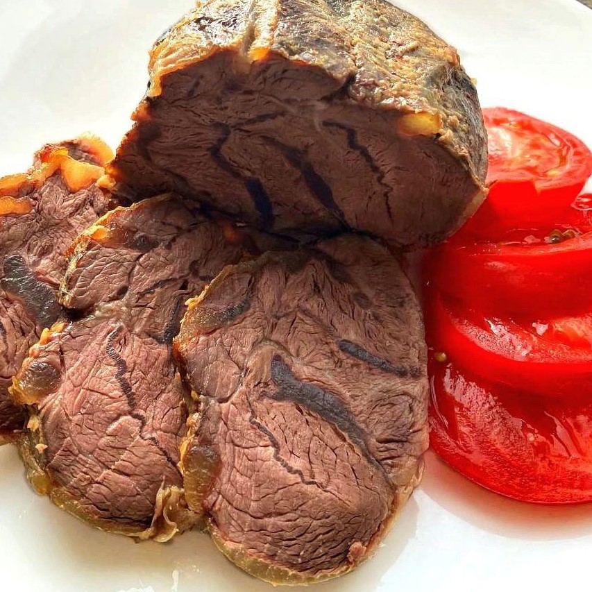 Говяжья рулька с цедрой апельсина