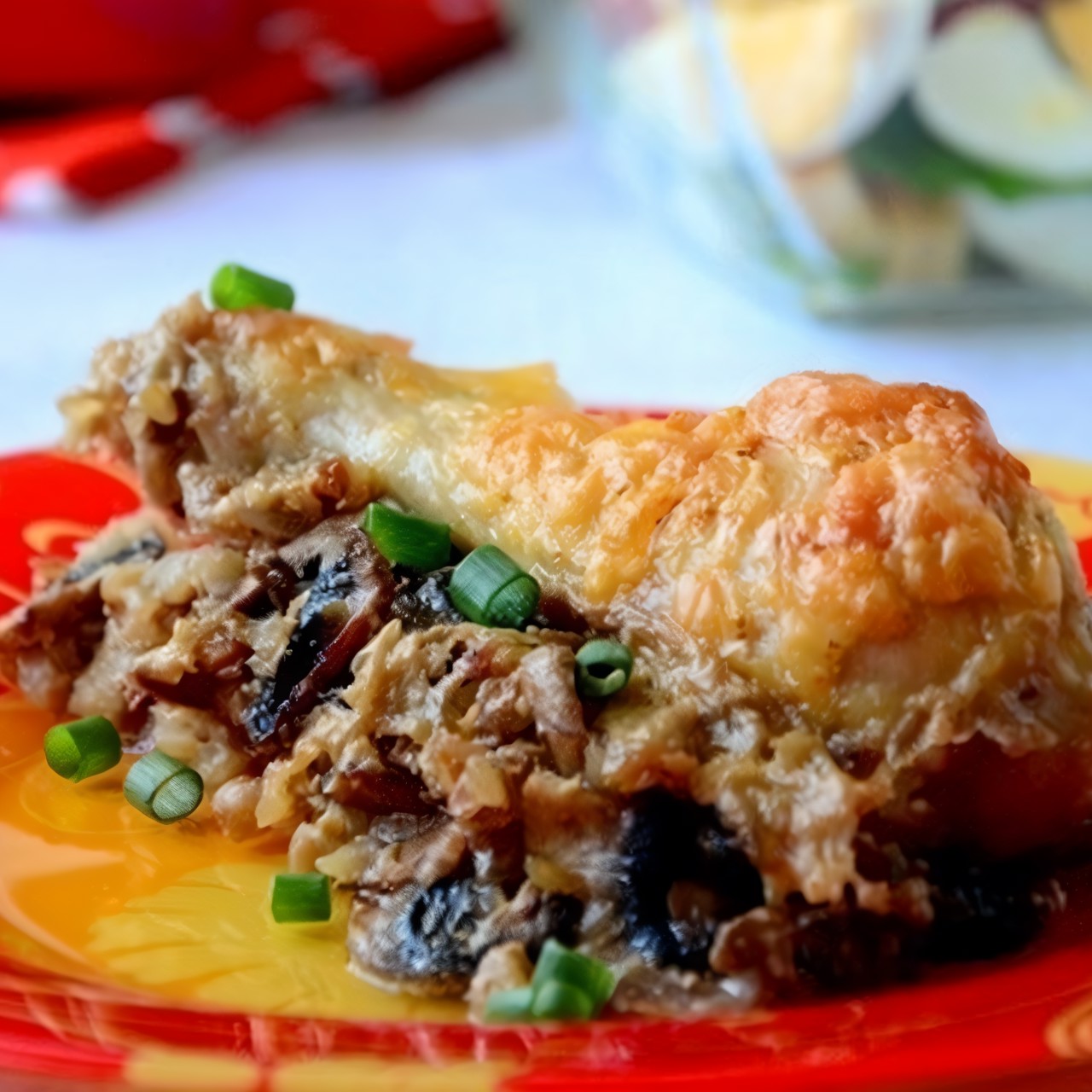 Гречка с курицей, запеченная в сливках