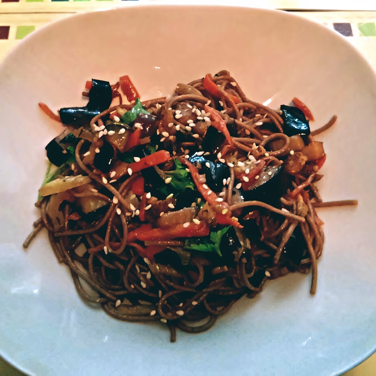 Гречневая лапша с овощами