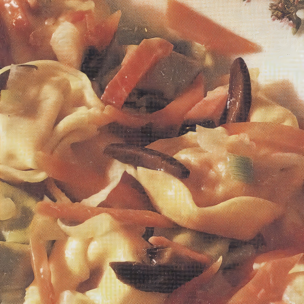 Грибные тортеллини с пармским окороком