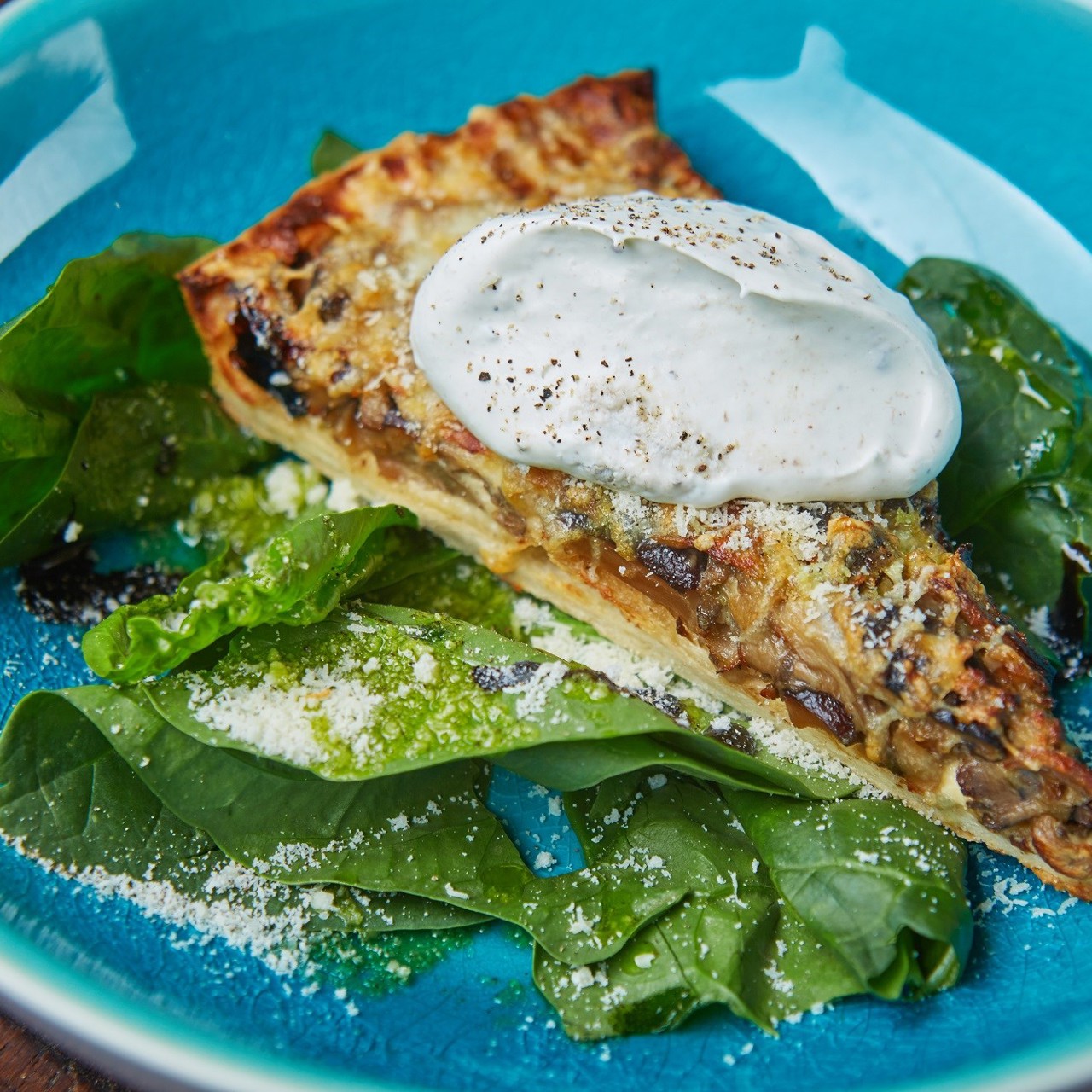 Грибной пирог с трюфельным кремом