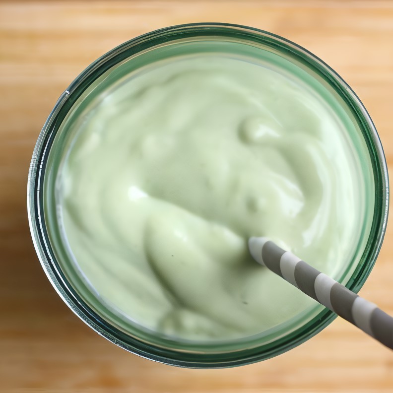 Густой утренний смузи с авокадо и кокосовым молоком