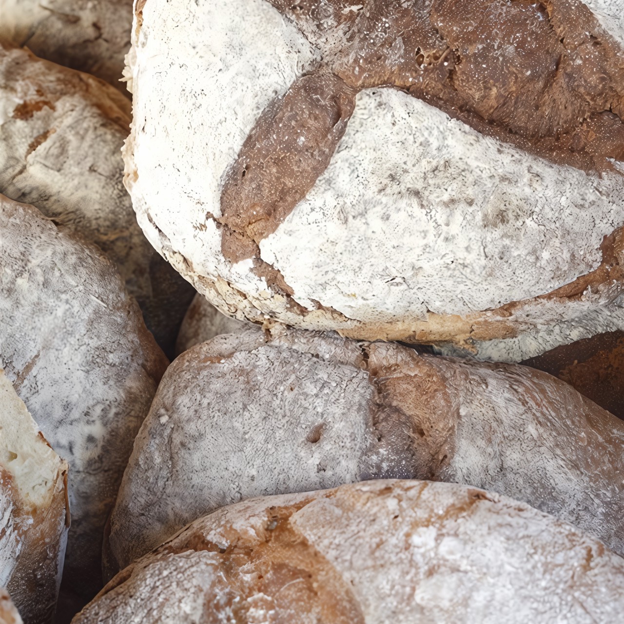 Хлеб с орехами пекан и клюквой