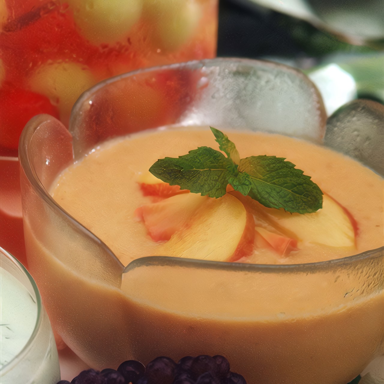 Холодный сладкий суп с нектаринами