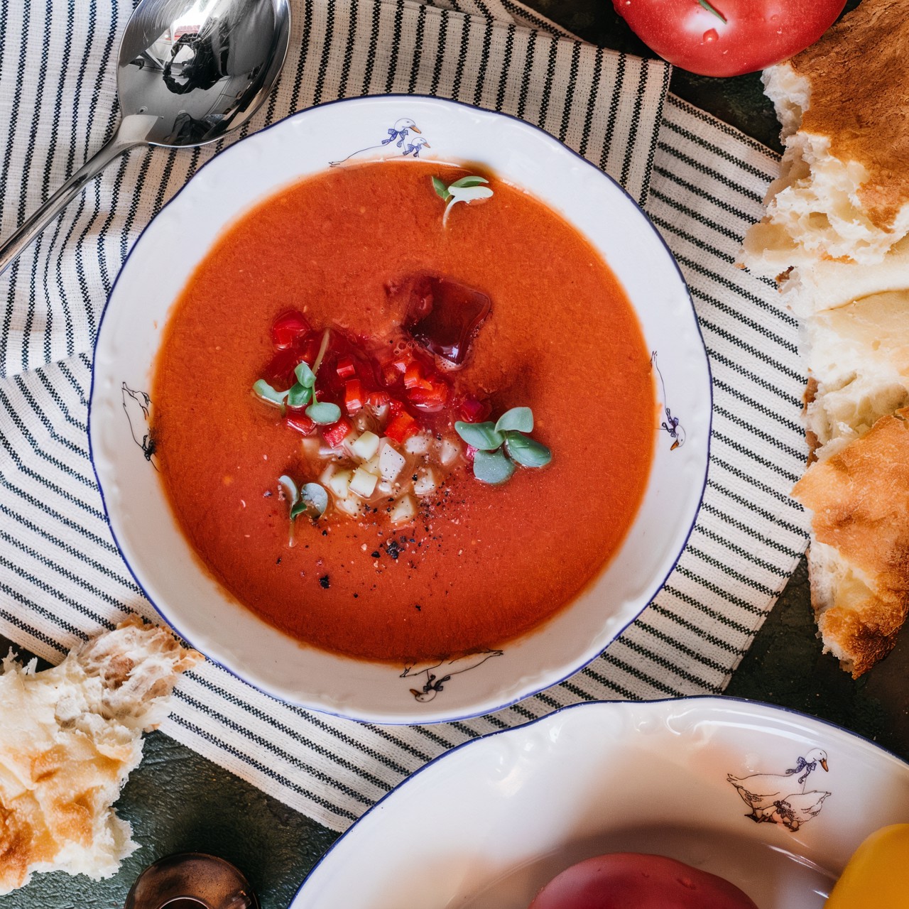 Холодный суп из кавказских помидоров