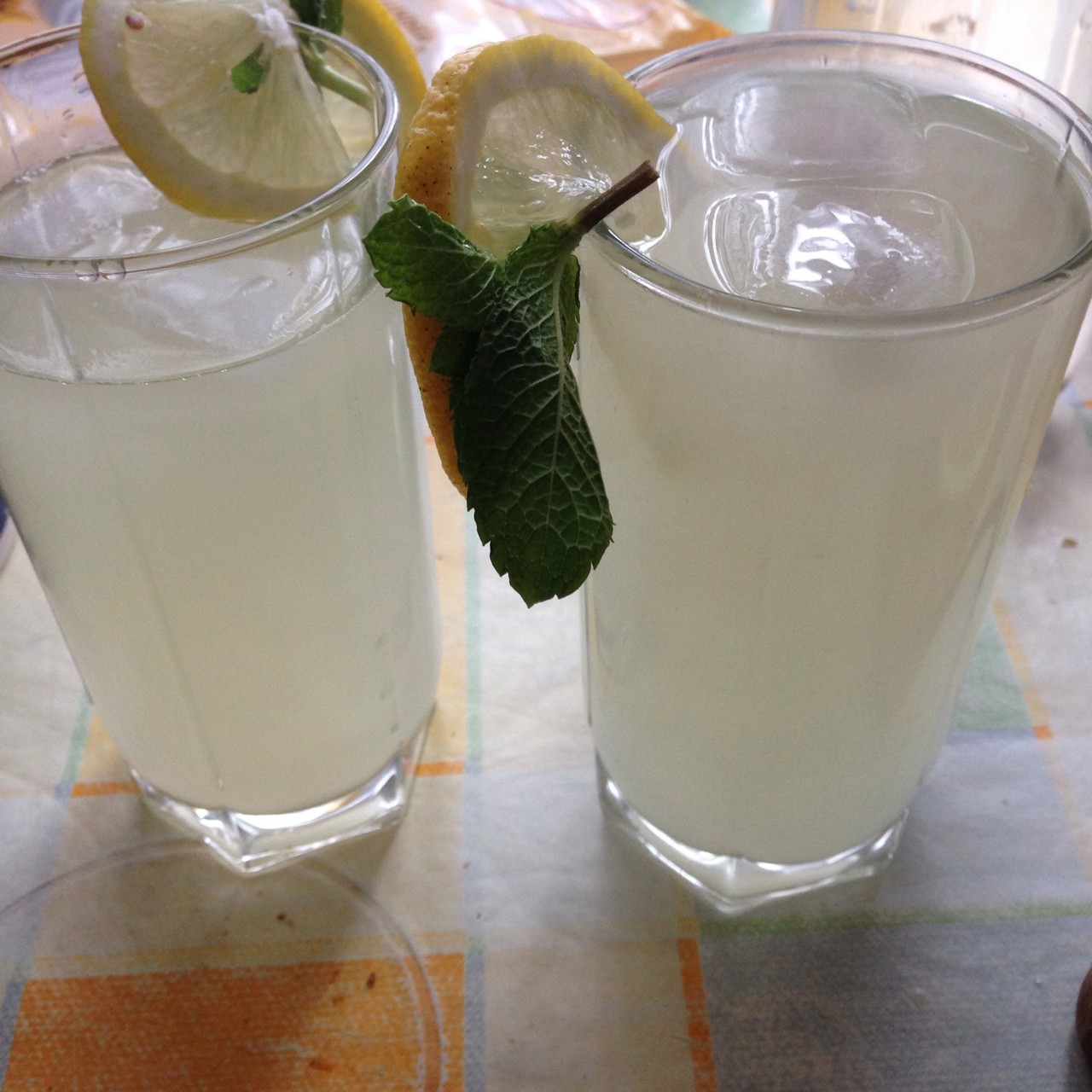 Имбирное пиво с мятой