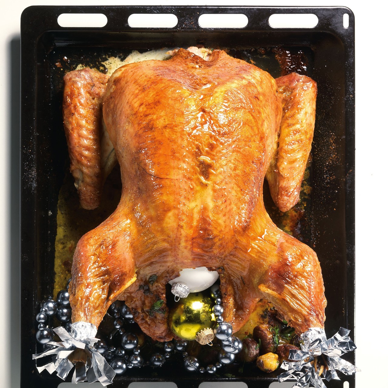 Индейка с каштанами и грюйером