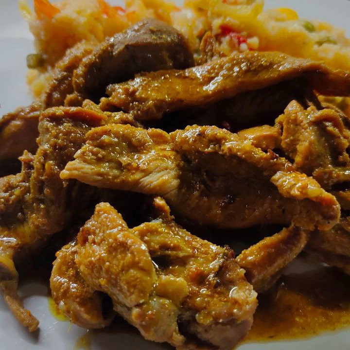 Индейка в соусе с марокканскими специями