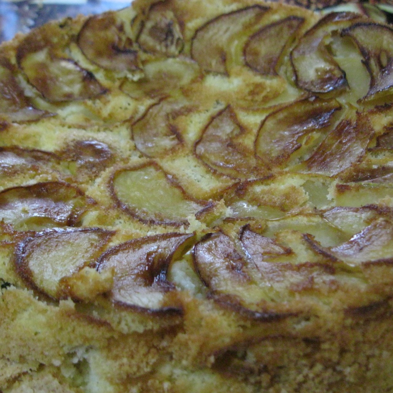 Яблочная шарлотка с кукурузной мукой