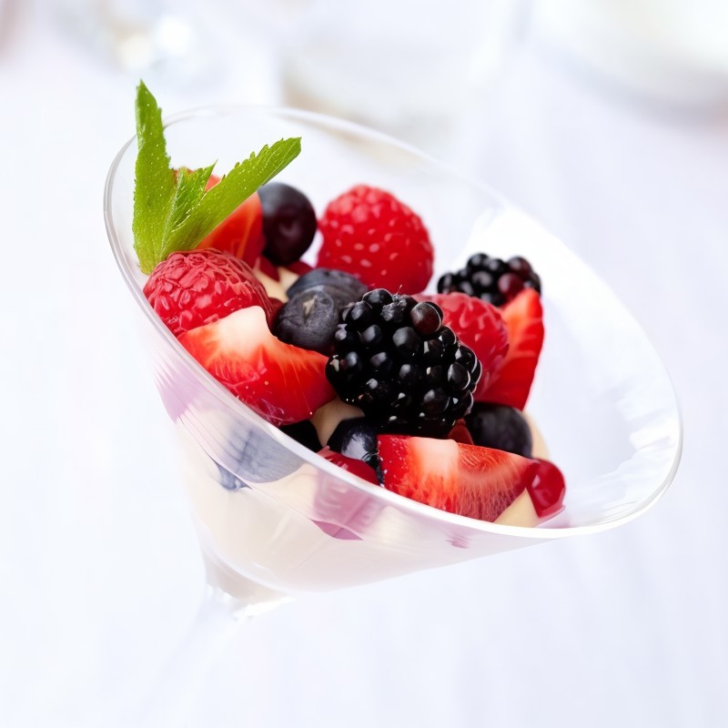 Ягоды с английским кремом