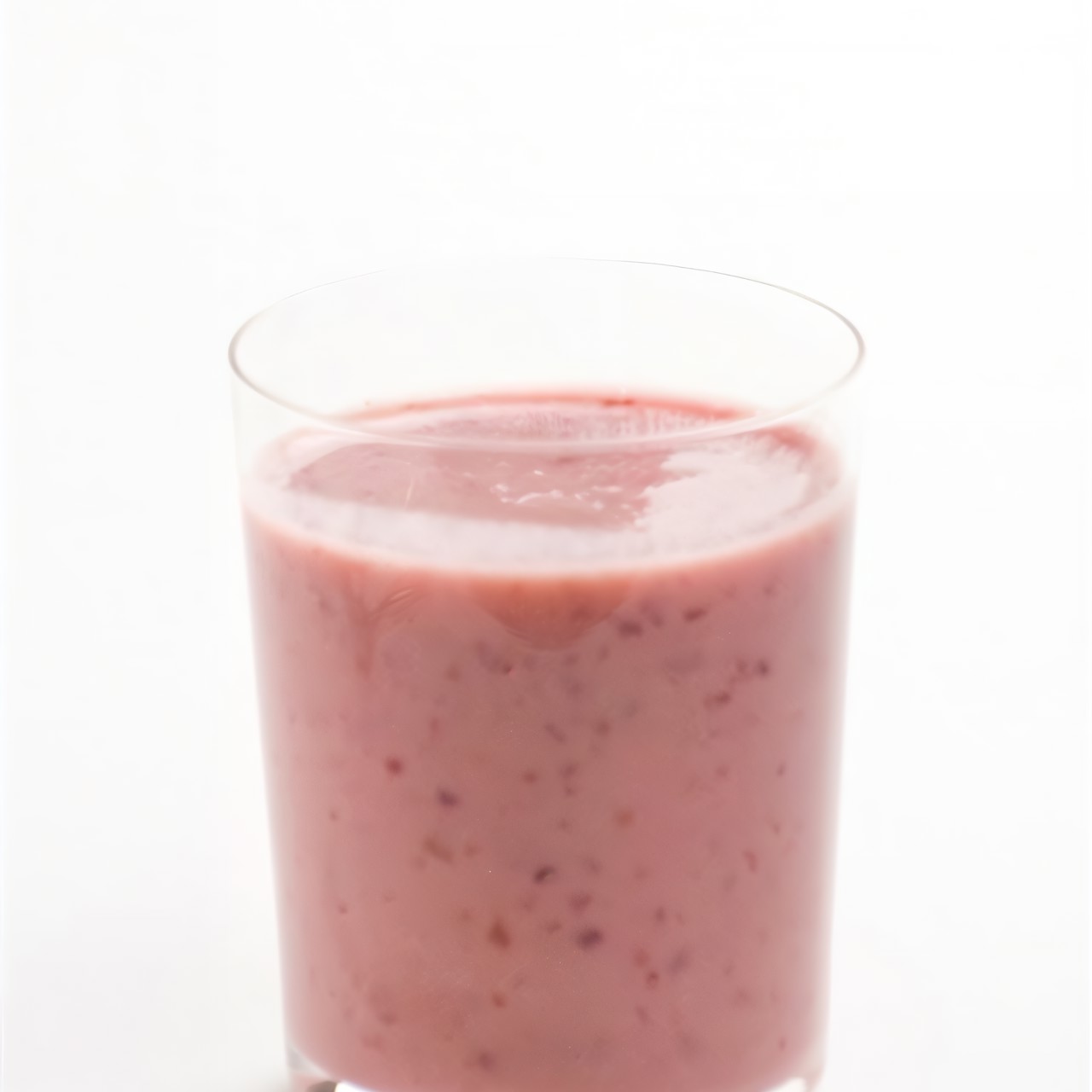 Ягодный холодник из кислого молока