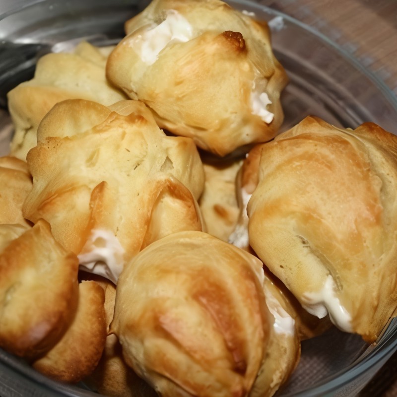 Эклеры с творожно-йогуртовым кремом