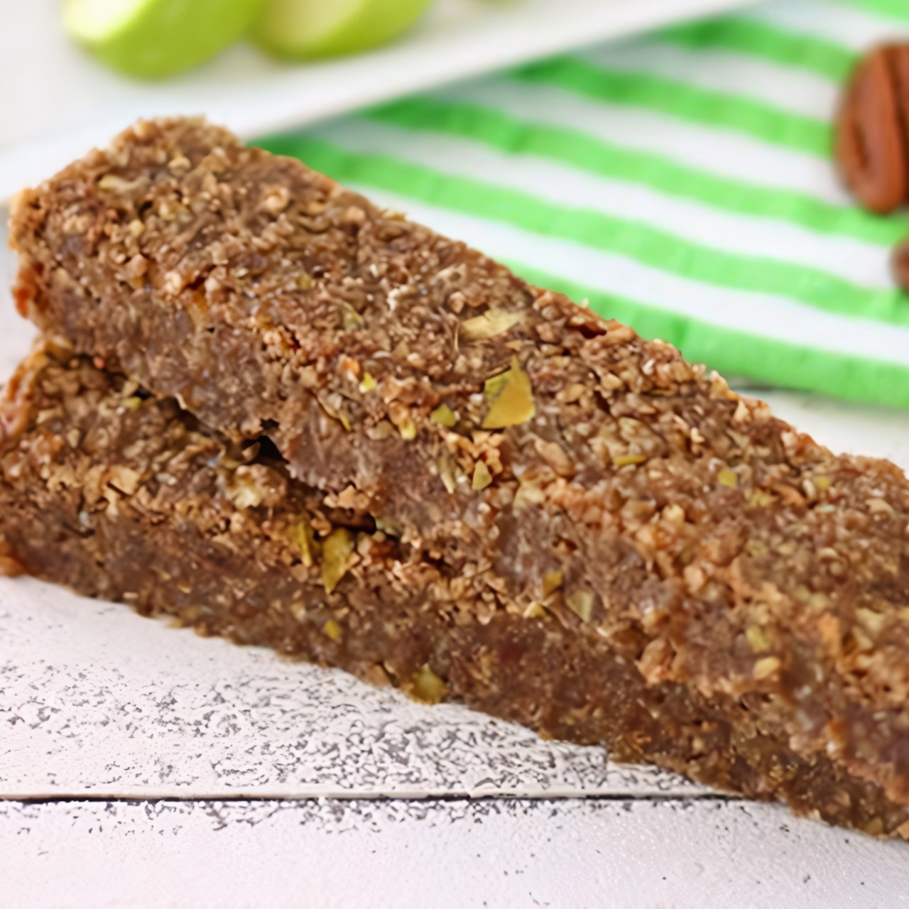 Энергетические батончики с яблоком и корицей