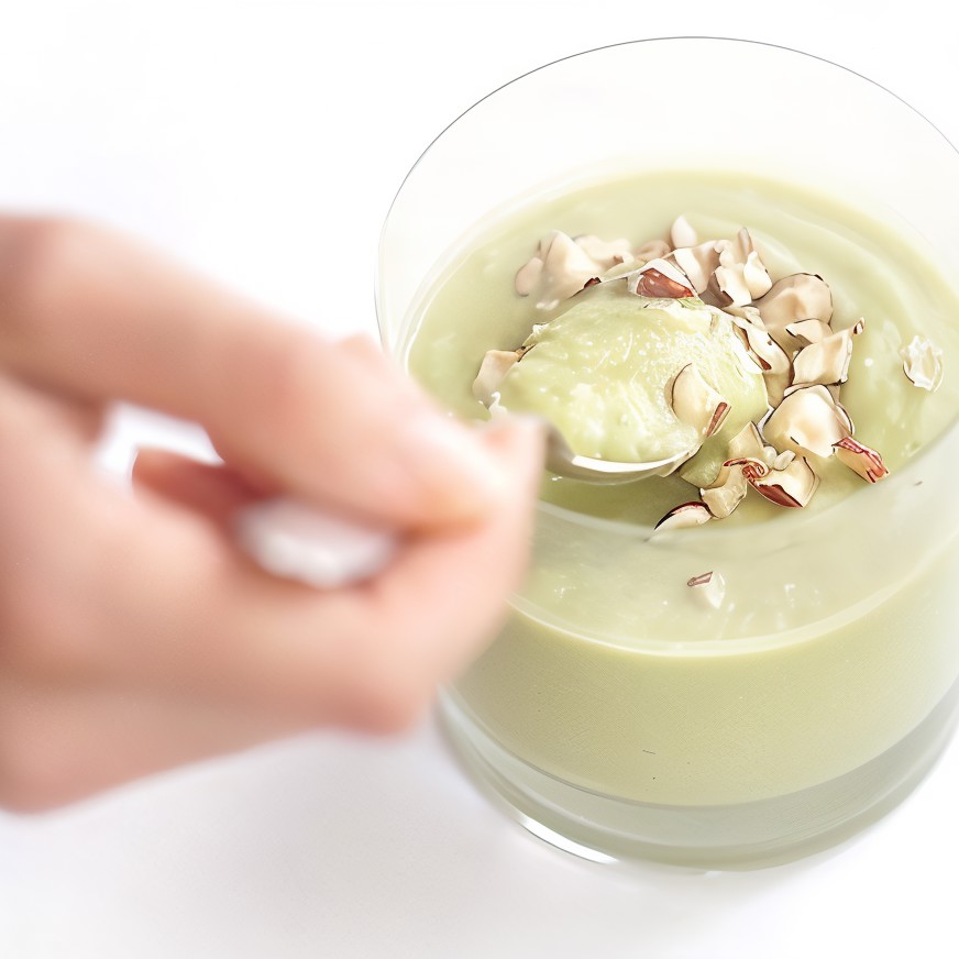 Йогурт из ананаса и авокадо