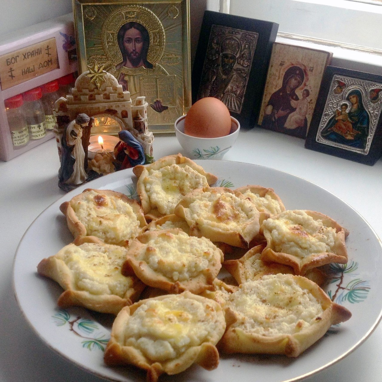 Калицуния (Пасхальные греческие пирожки)