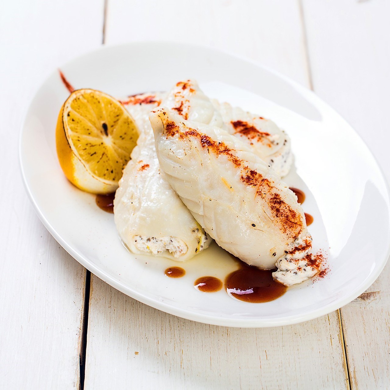 Кальмары фаршированные творожной заправкой с чиа