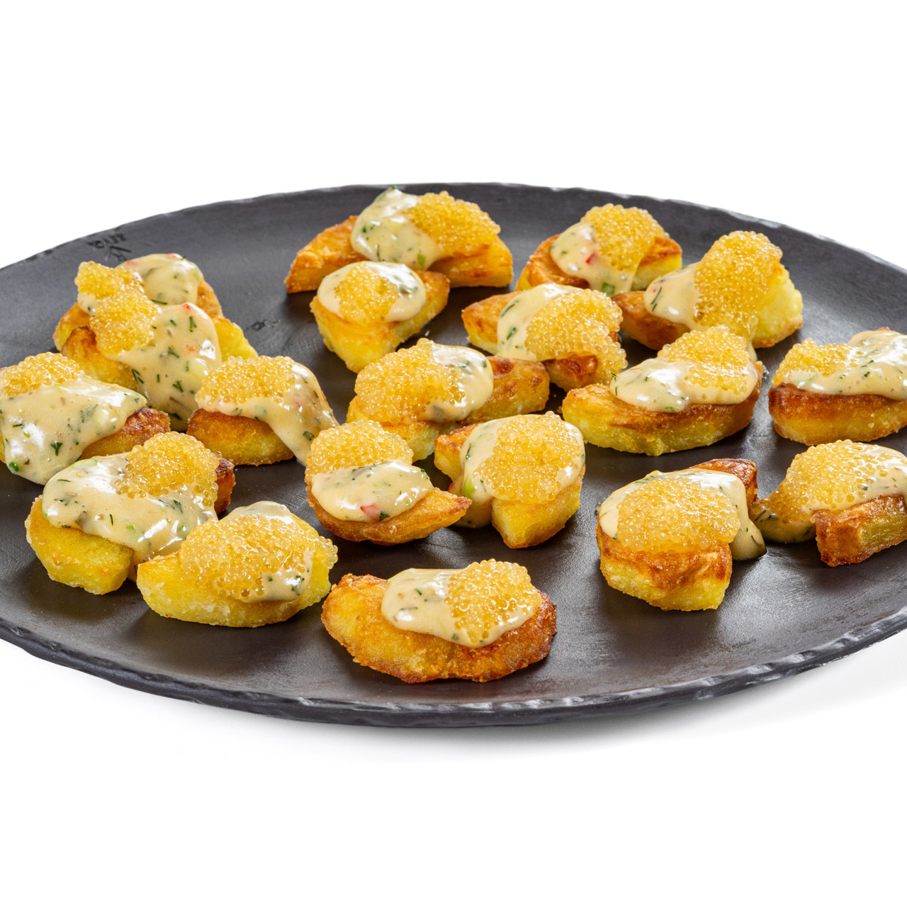 Канапе из картофеля с щучьей икрой