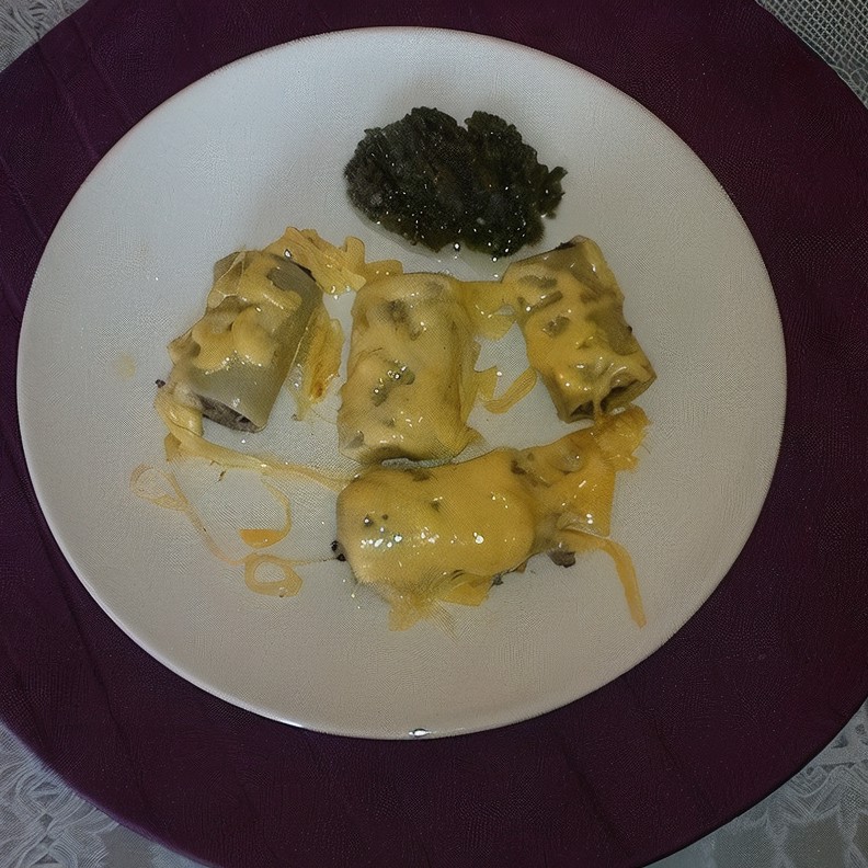 Каннеллони фаршированные курицей с черносливом, с песто