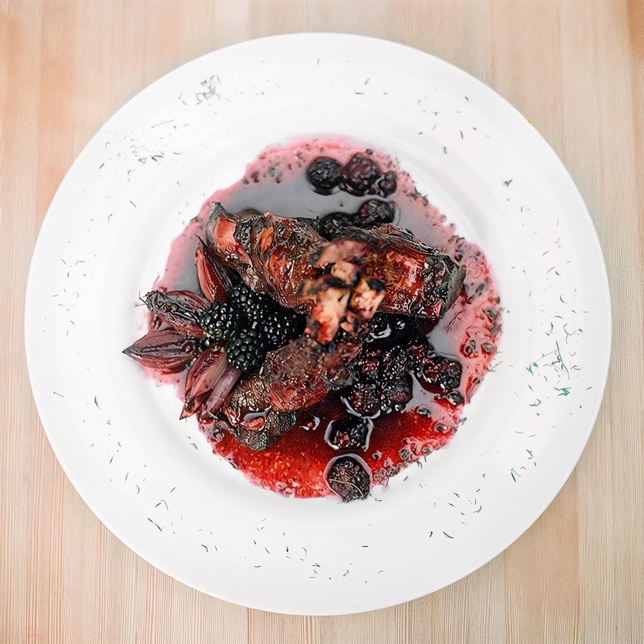 Каре ягненка с дору и ежевикой