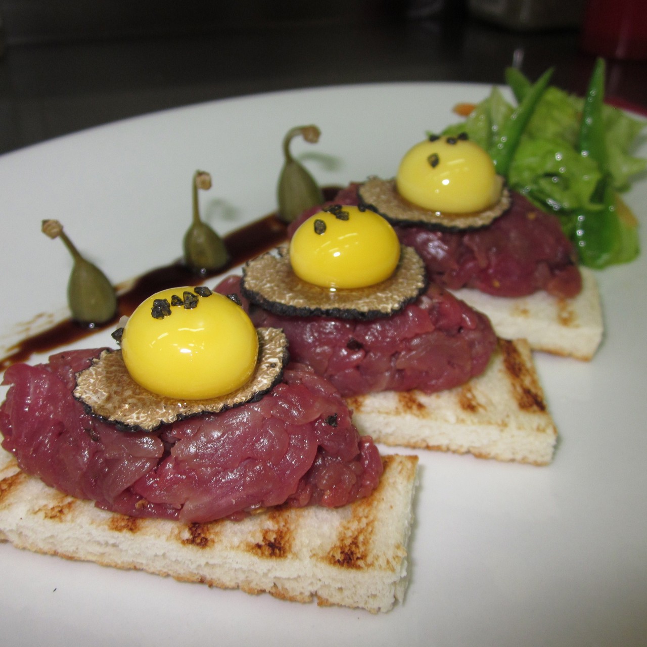 Карне круда по-уральски (Тартар с трюфелями)