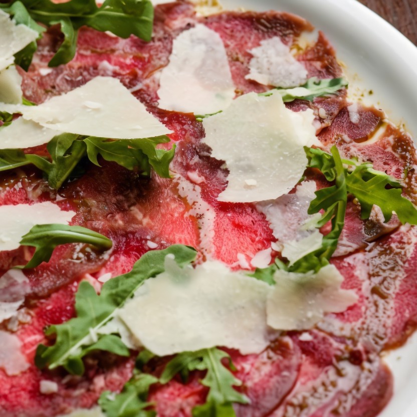 Карпаччо из говядины с трюфельным маслом