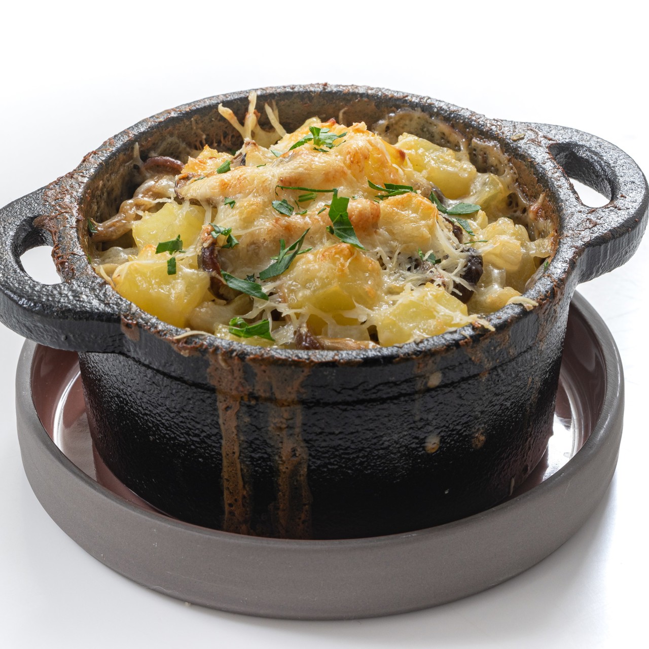 Картошка с грибами в духовке