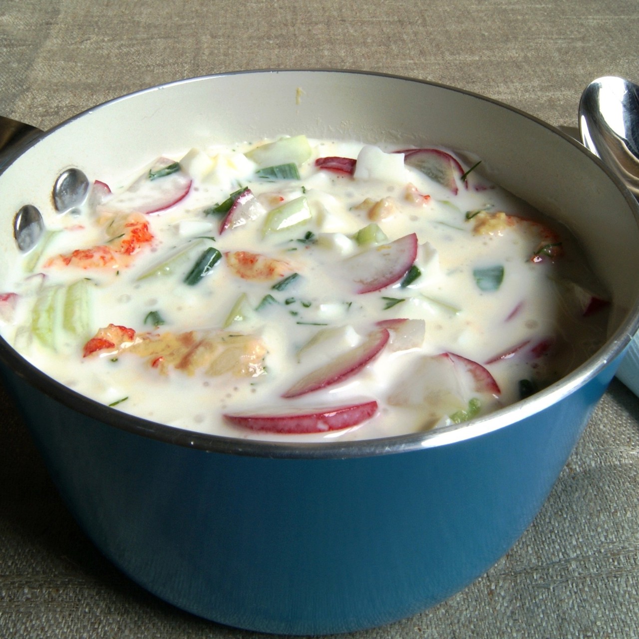 Кефирник с раковыми шейками