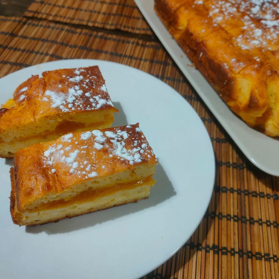 Кекс с домашним вареньем