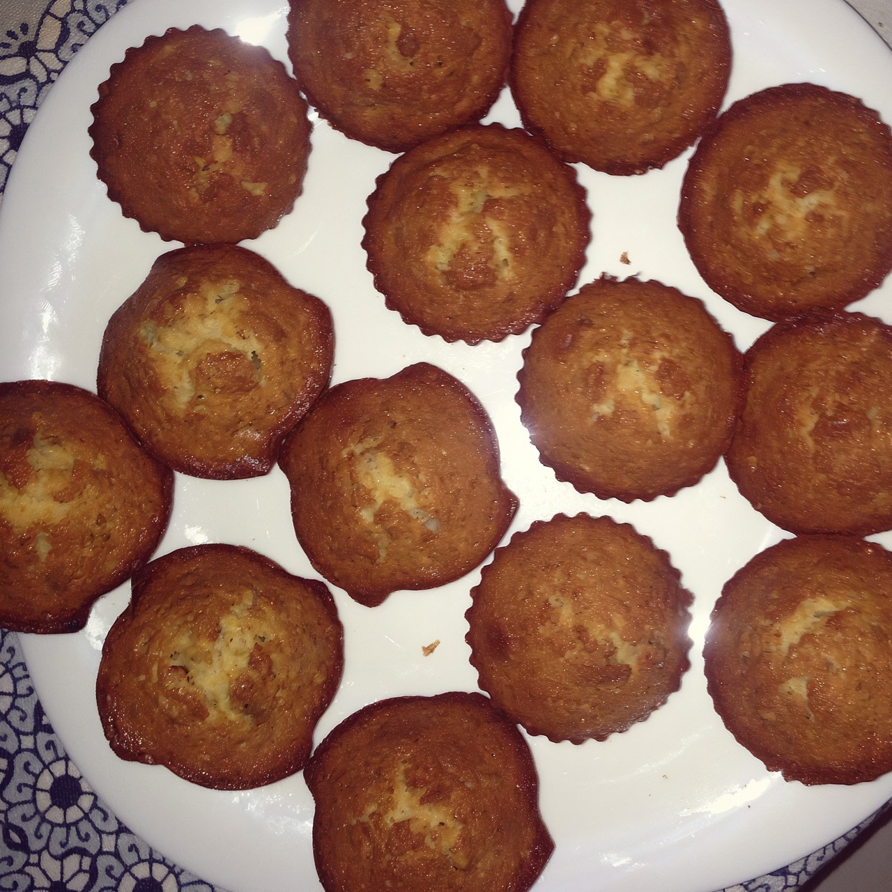 Кексы с орехами