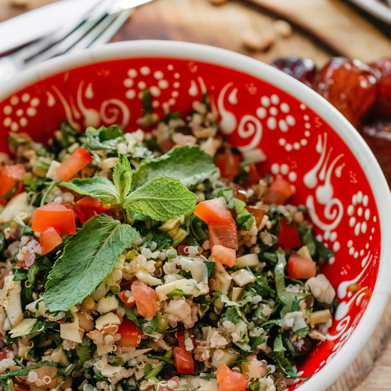 Киноа с артишоками