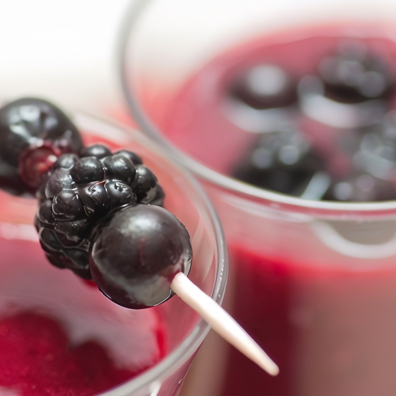 Кисель из сушеной черники или из сухих ягод шиповника