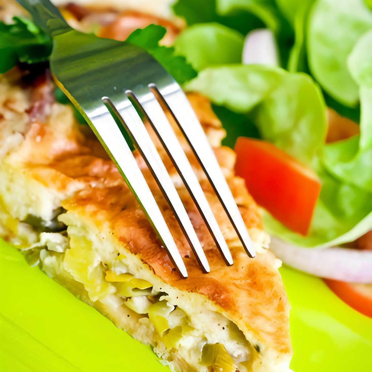 Киш с черемшой и козьим сыром