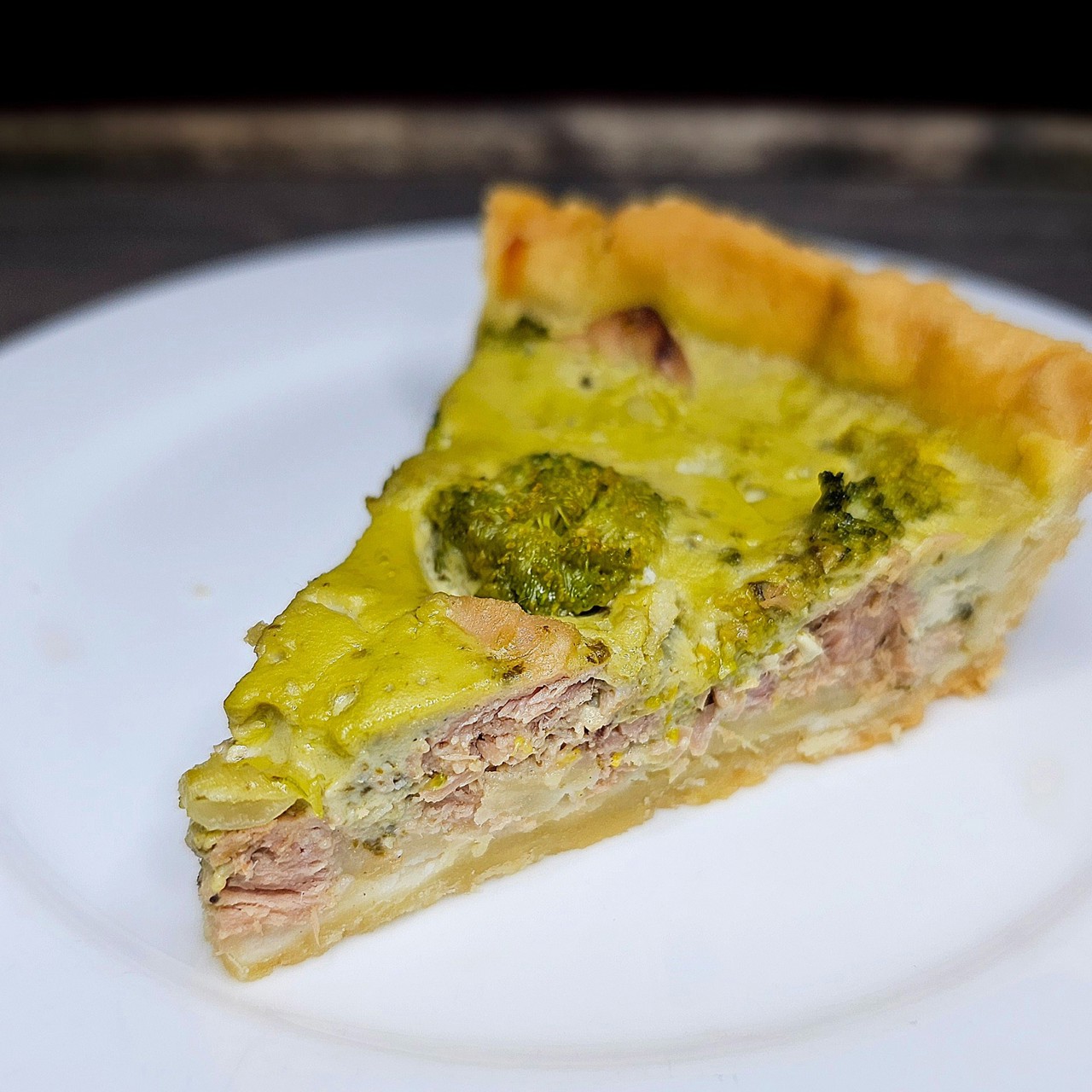 Киш с тунцом