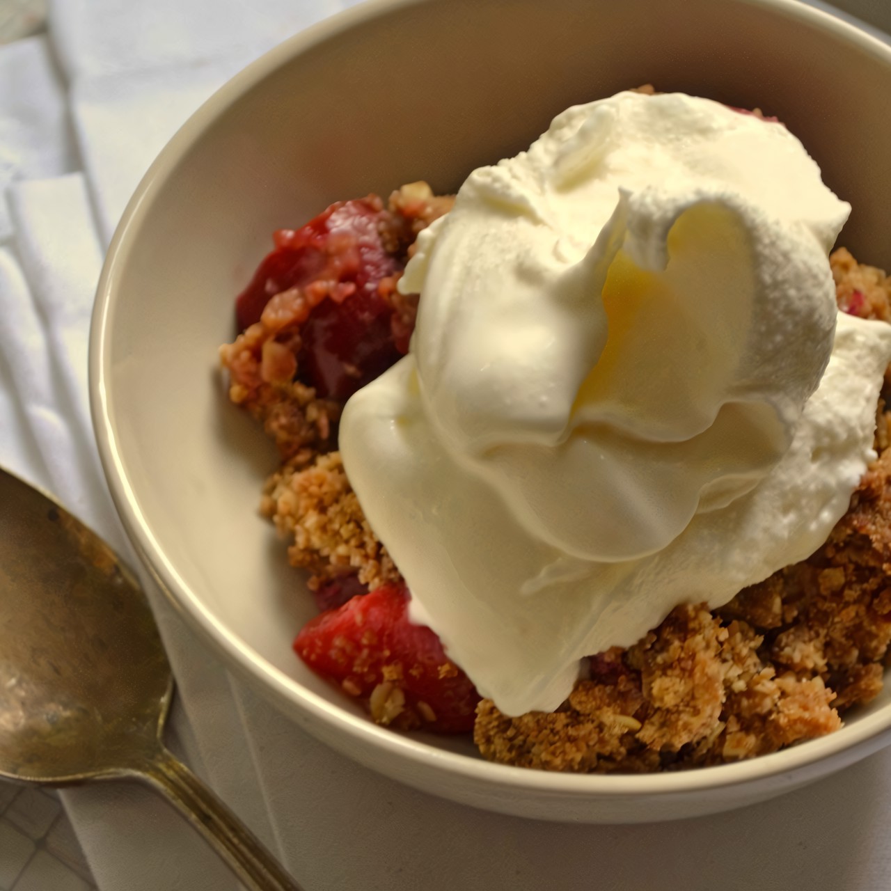 Клубничный крамбл