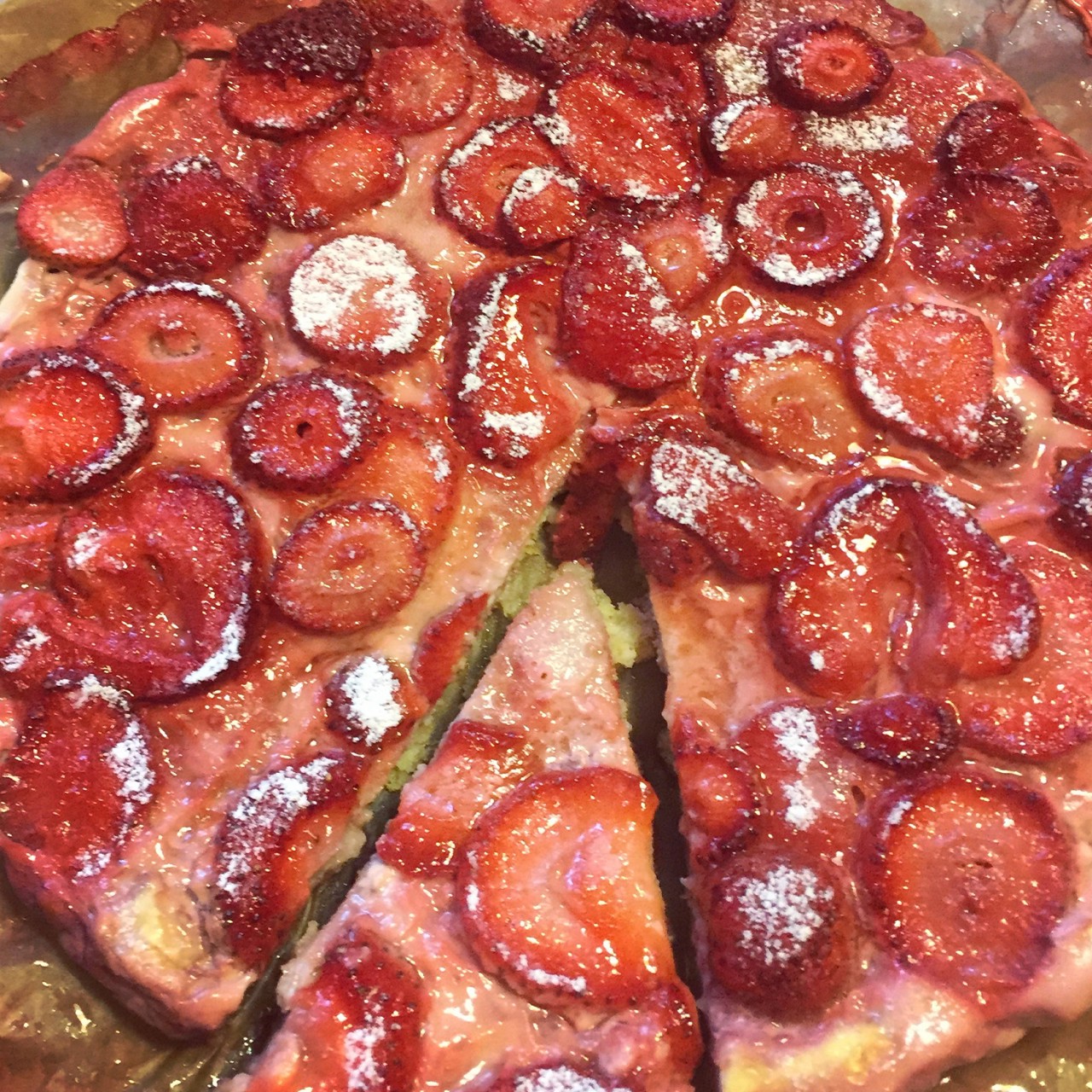 Клубничный пирог с ванилью