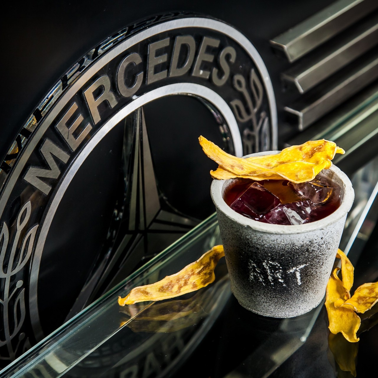 Коктейль «Plastic Art»