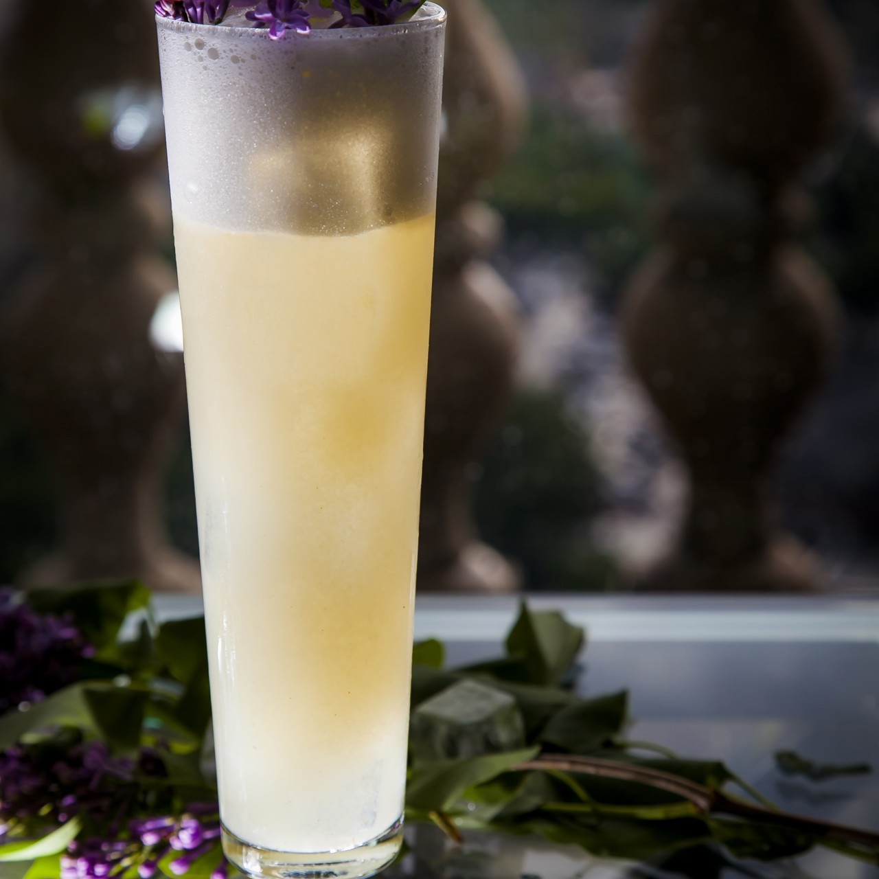 Коктейль «Силуэт нежности» от шеф-бармена Mercedes bar Артема Аверина