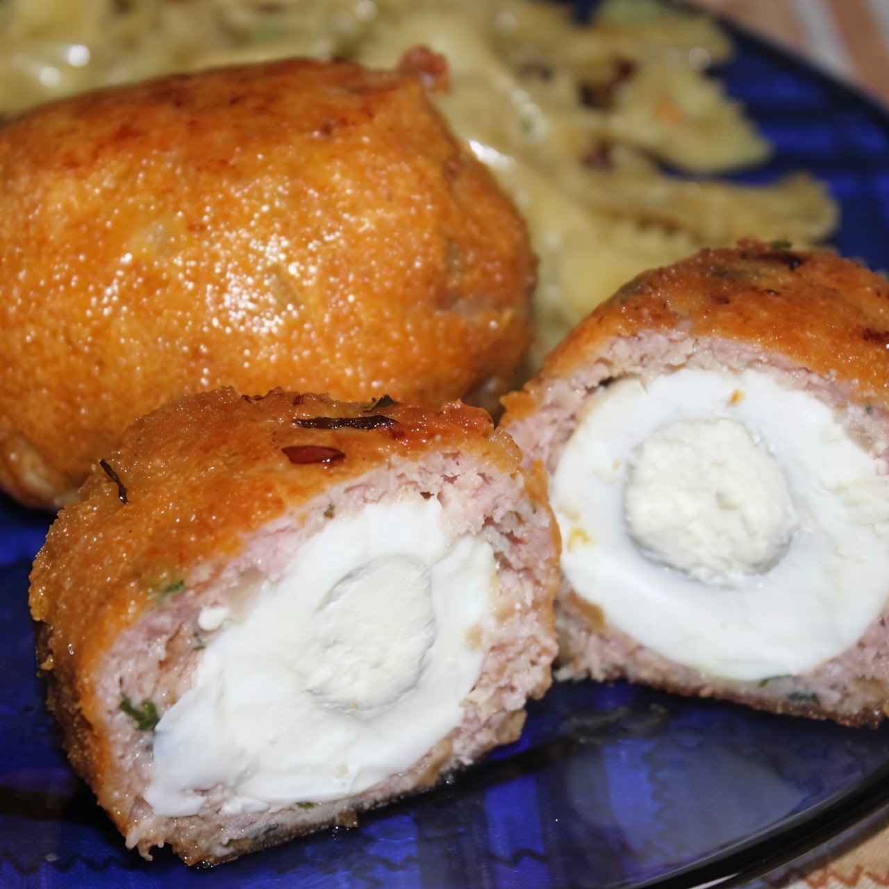 Котлеты фаршированные яйцом