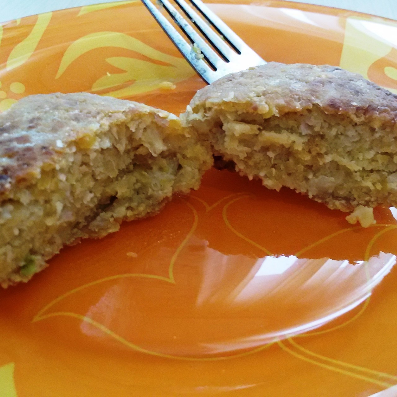 Котлеты из нута и мясного фарша