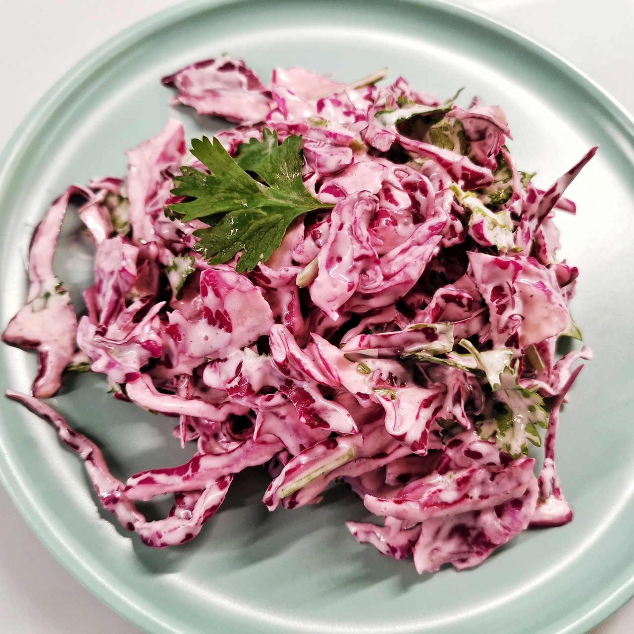 Коулсло с кинзой