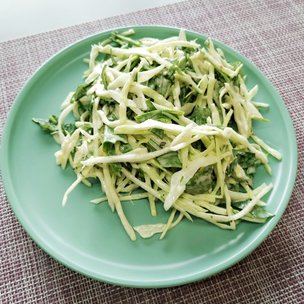 Коулсло с руколой