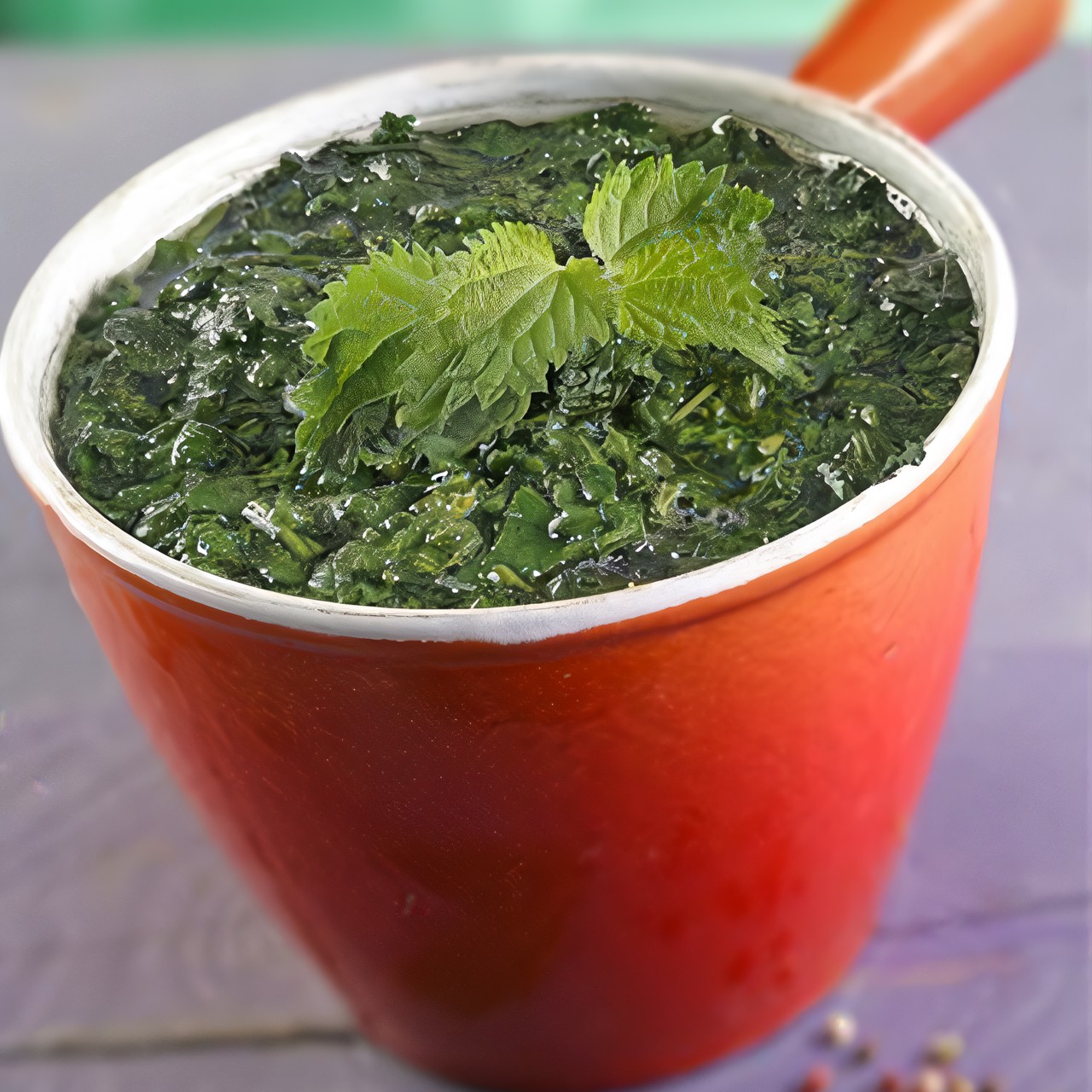 Крем-суп из крапивы и черемши