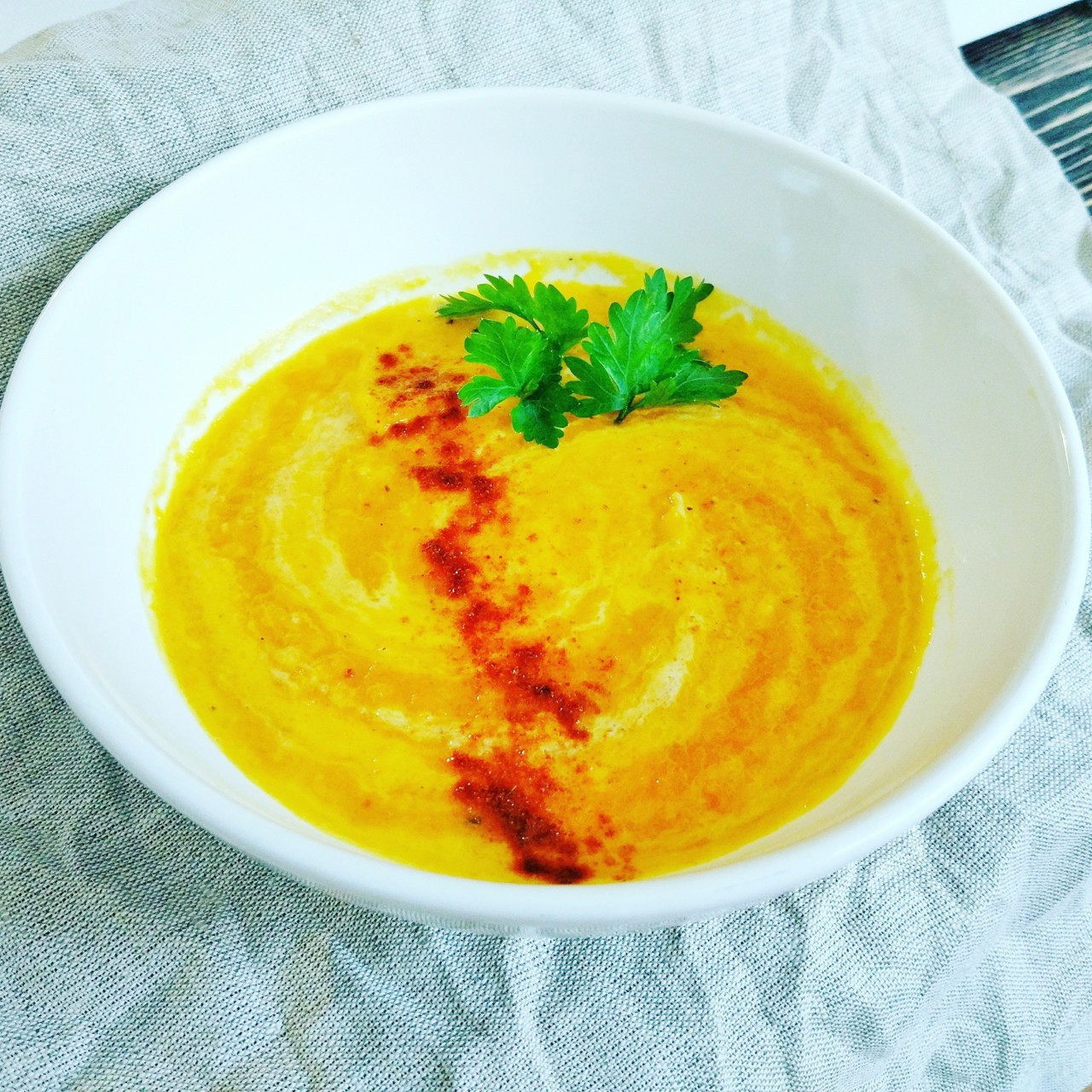 Крем-суп из запеченной тыквы с тимьяном