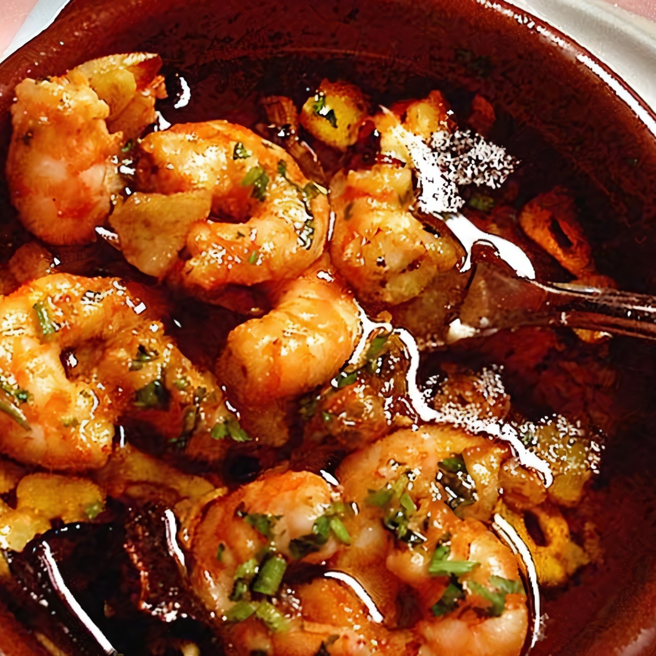 Креветки в чесноке (Gambas al ajillo)