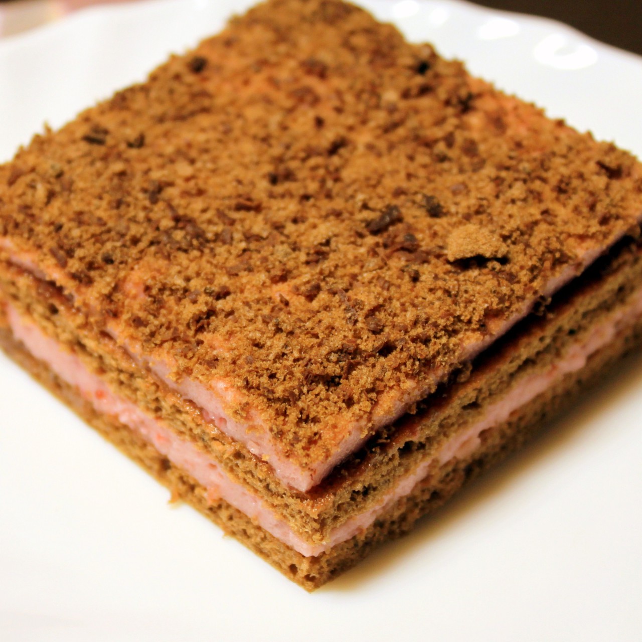 Крубнично-йогуртовые пирожные